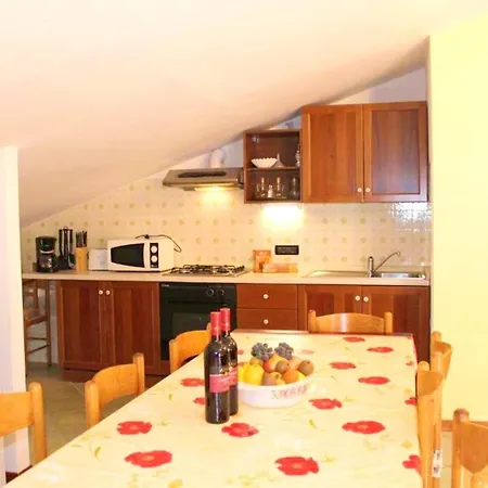 2 Bedrooms With Furnished Balcony And Wifi At Prabione 8 Km Away From The Apartamento Campione del Garda